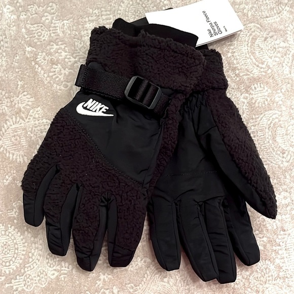 Brand New Nike Men's Sherpa Fleece Gloves Black Adjustable Cuffs Plush Wooly - Picture 1 of 14